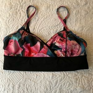 Floral Lululemon sports bra